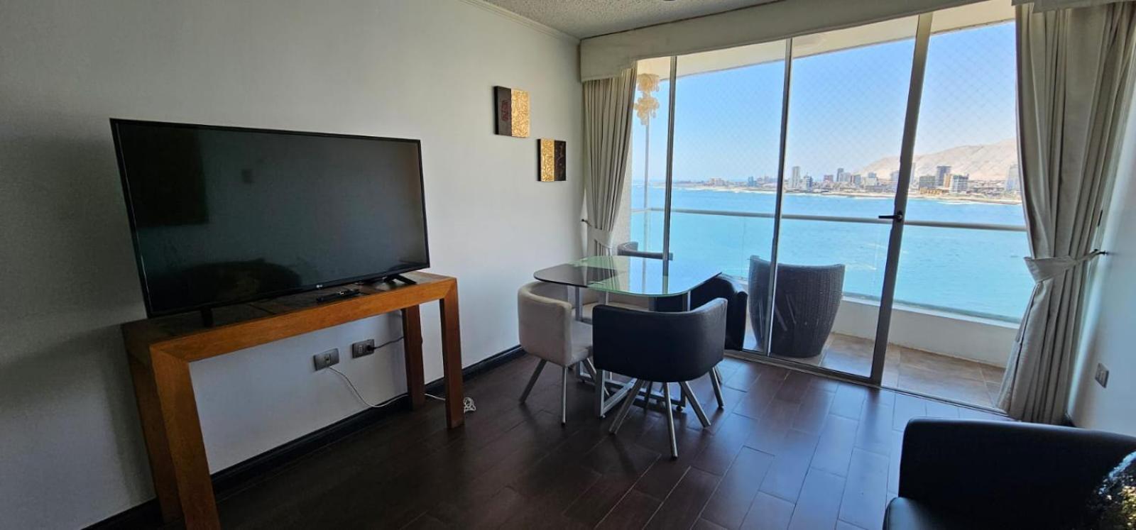 Nautilus Peninsula Piso 14
