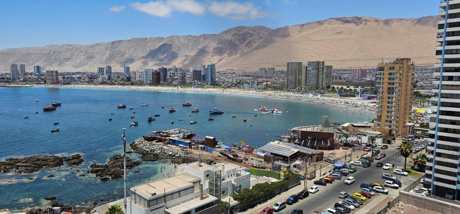Nautilus Peninsula Piso 14 * Iquique